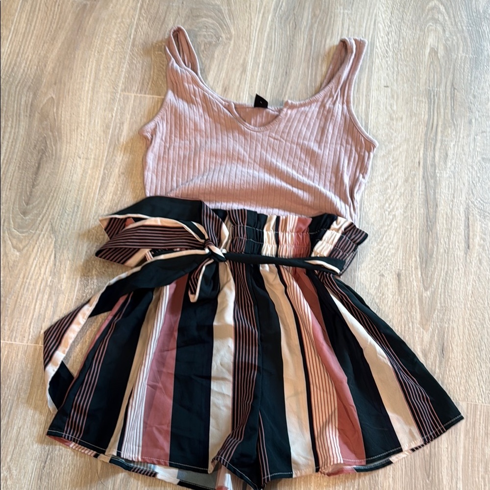 SHEIN Ribbed Pink Top